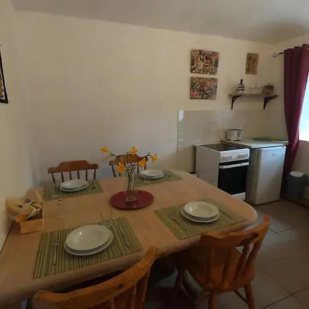 Apartment Lavender - Perfect For Families! Stranny